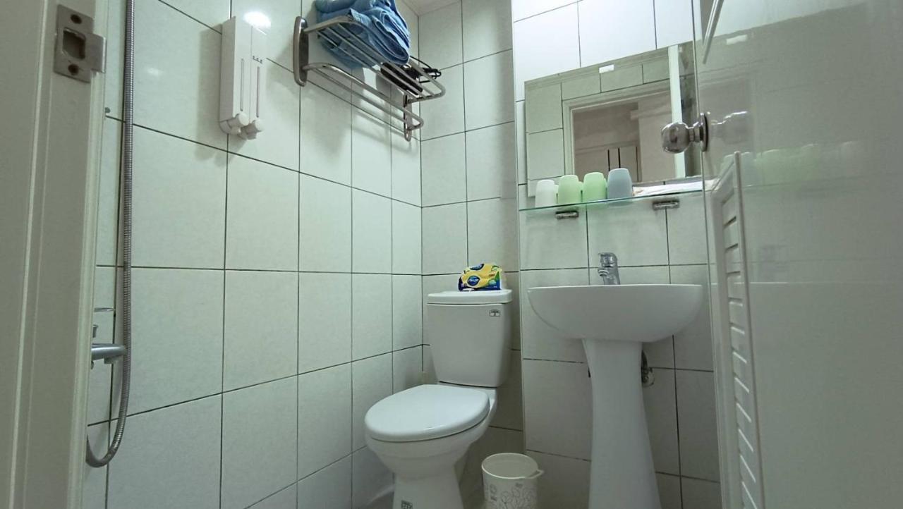 Fengchia Bichon B&B Taichung Exteriör bild